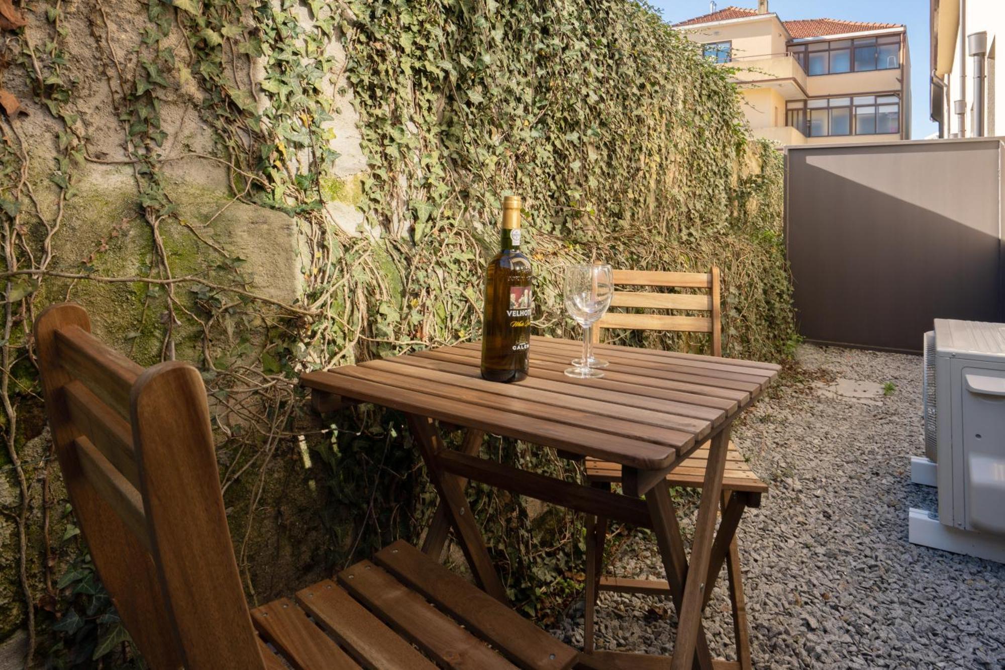 Host Wise - Central Private Flats - Terrace Porto Cameră foto